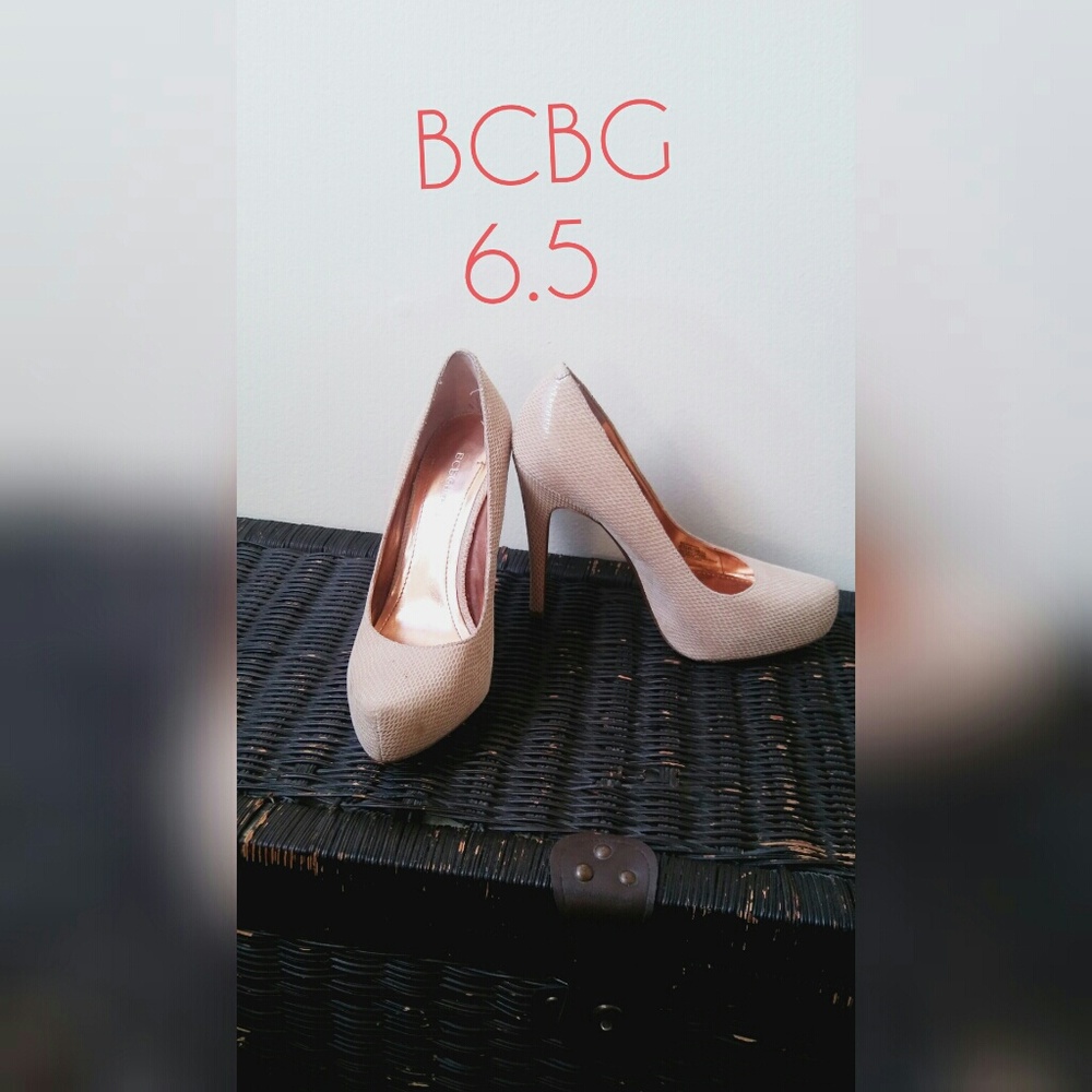 BCBG heels